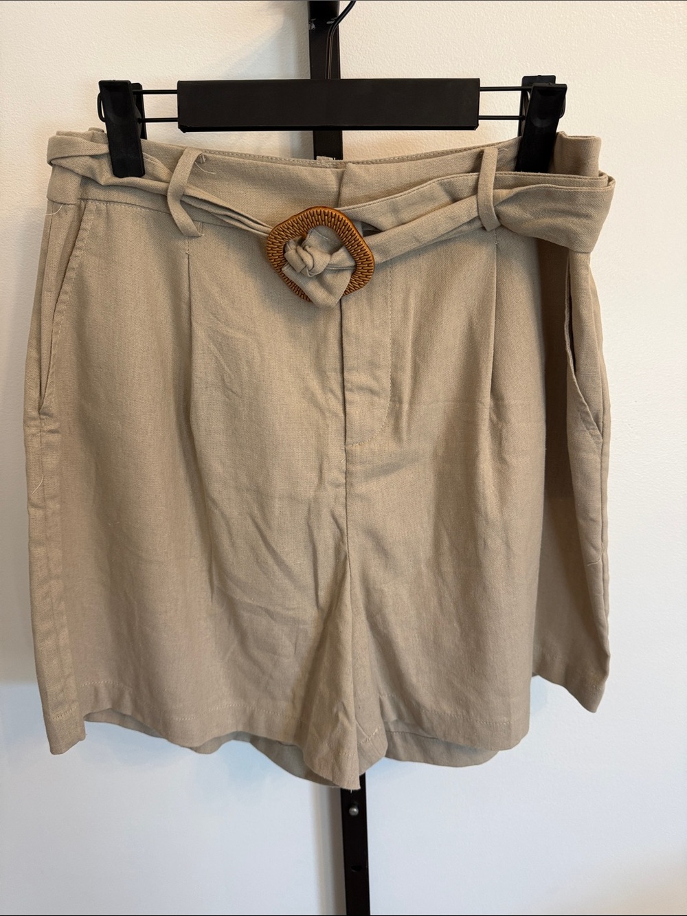 NWT High-Waist Tie-Belt Linen Blend Shorts in Beige Sz Large